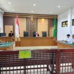 PANGKALPINANG — Sidang praperadilan perkara dr Ratna Setia Asih kembali menghadirkan dinamika baru. Pada persidangan Senin (1/12/2025) dengan agenda mendengarkan jawaban dari pihak tergugat, Polda Kepulauan Bangka Belitung, majelis hakim tunggal Dewi Sulistiarini SH meminta agar penggugat menyampaikan replik secara tertulis.
